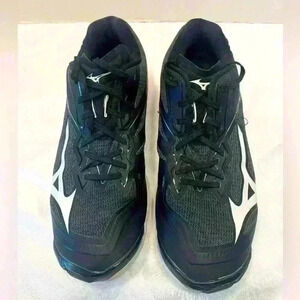 Mizuno Wave Lightning Z6 Volleyball Shoes Woman’s Size 9.5